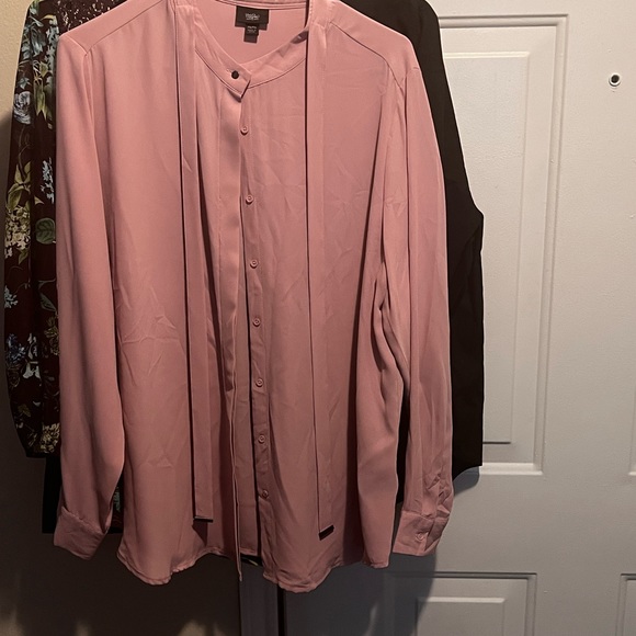 Beautiful Dusty Rose blouse by Masson - Picture 3 of 3